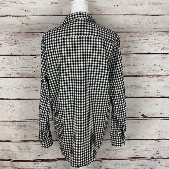 H&M Regular Fit Large Button Up - Picture 4 of 10